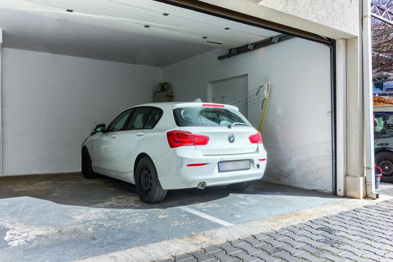Omis Wind Rose Apartment Exterior photo