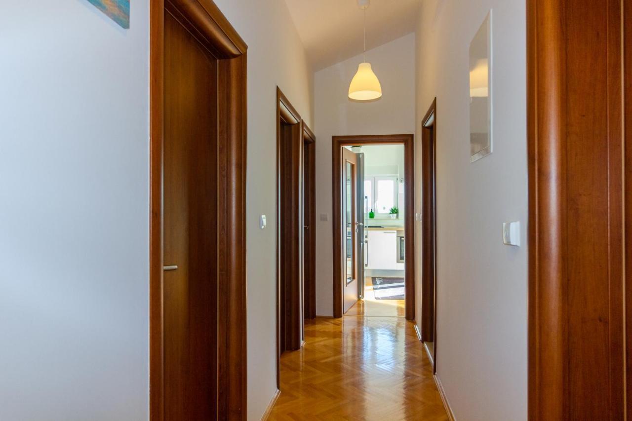 Omis Wind Rose Apartment Exterior photo